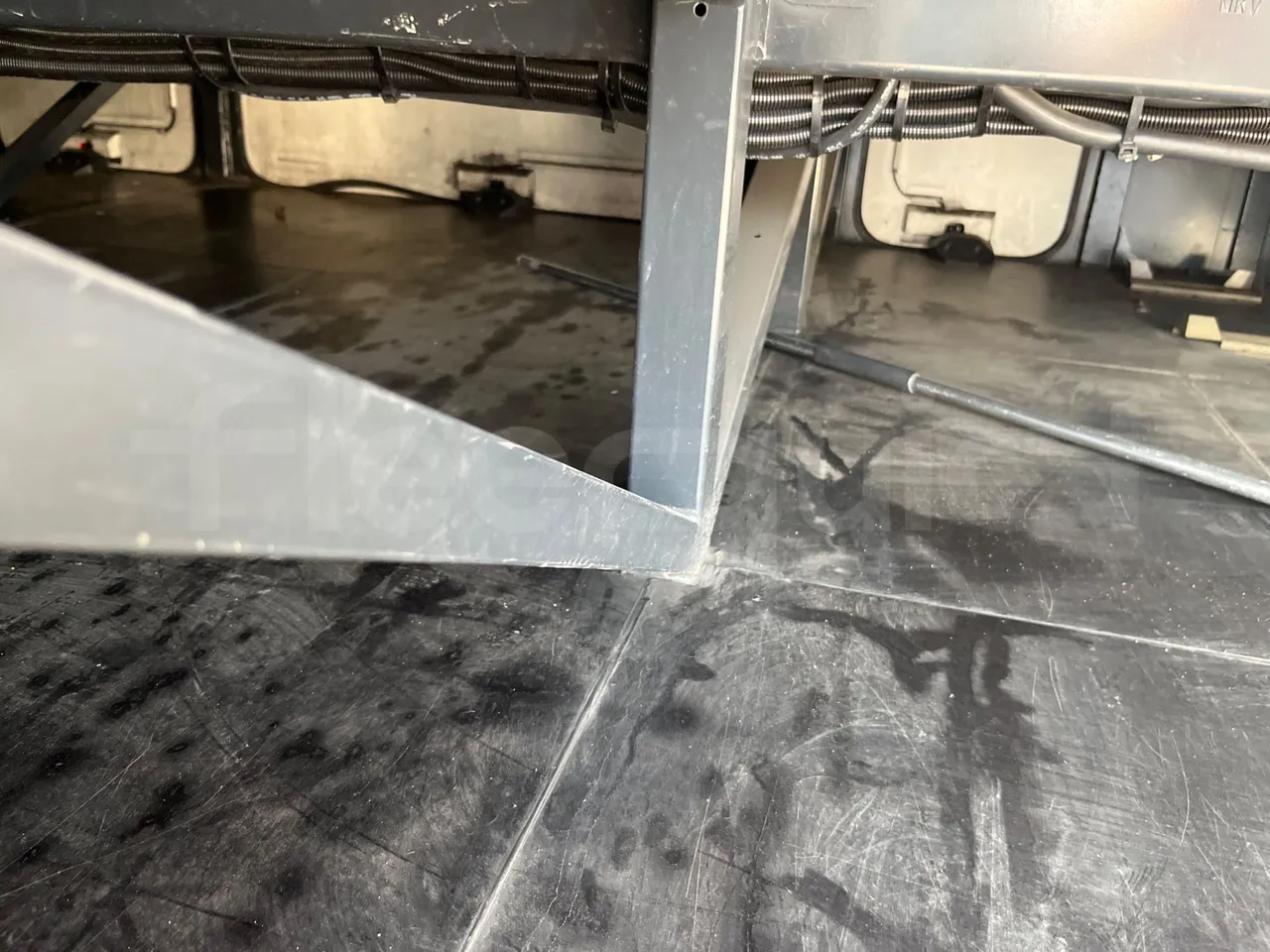Irisbus Arway 160/01 - EUR5 - 243kW - 12.756m - under carpet photo
