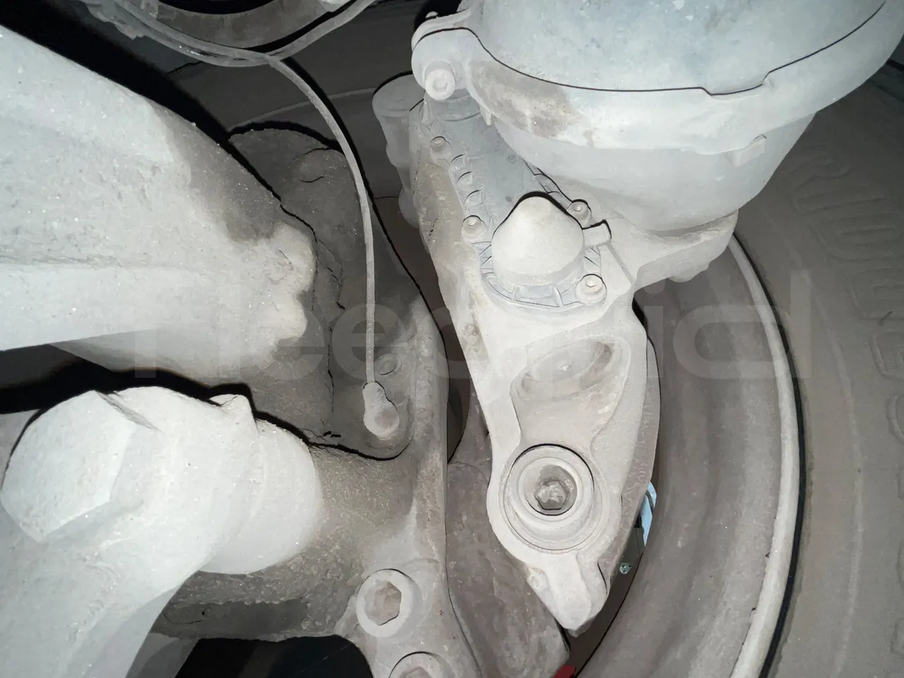 Solaris Urbino 12 - EUR5 - 188kW - 12m - front brake calipers left