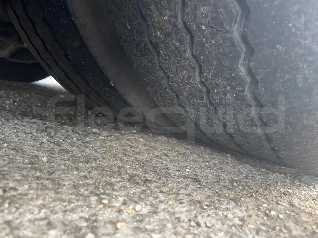 Solaris Urbino 12 - EUR5 - 188kW - 12m - tread condition front tires left