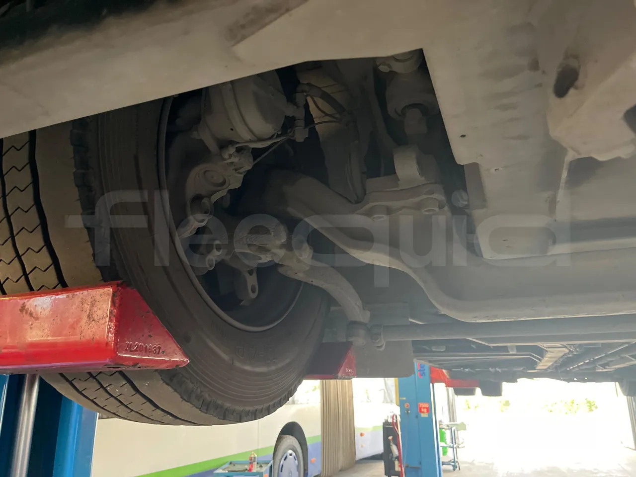 Solaris Urbino 12 - EUR5 - 188kW - 12m - front axle right side
