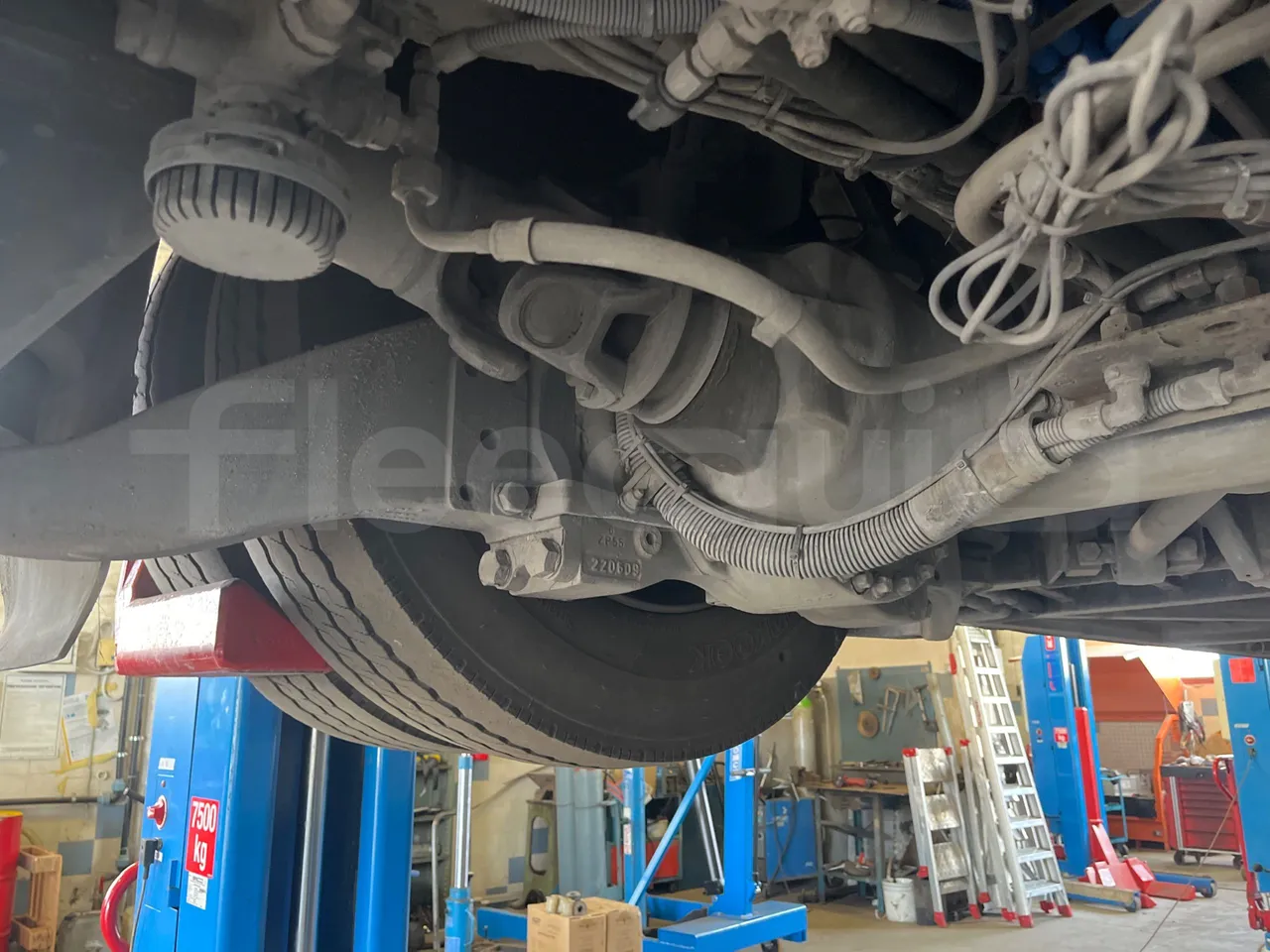 Solaris Urbino 12 - EUR5 - 188kW - 12m - axle 3 right side