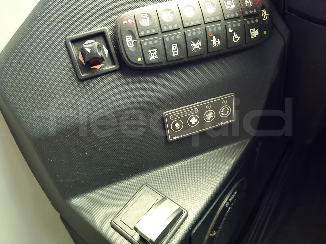 Iveco Indcar WGIVMY11 MOBI SCUOLABUS - EUR6 - 100Kw - 8,592m - radio accessories photo