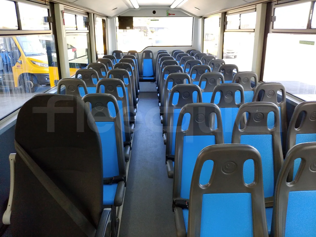 Iveco Indcar WGIVMY11 MOBI SCUOLABUS - EUR6 - 100Kw - 8,592m - interior reverse seats driver height (mandatory for bus to scrap)