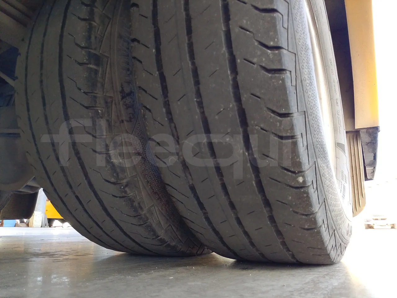 Iveco Indcar WGIVMY11 MOBI SCUOLABUS - EUR6 - 100Kw - 8,592m - tread condition second axle tires right