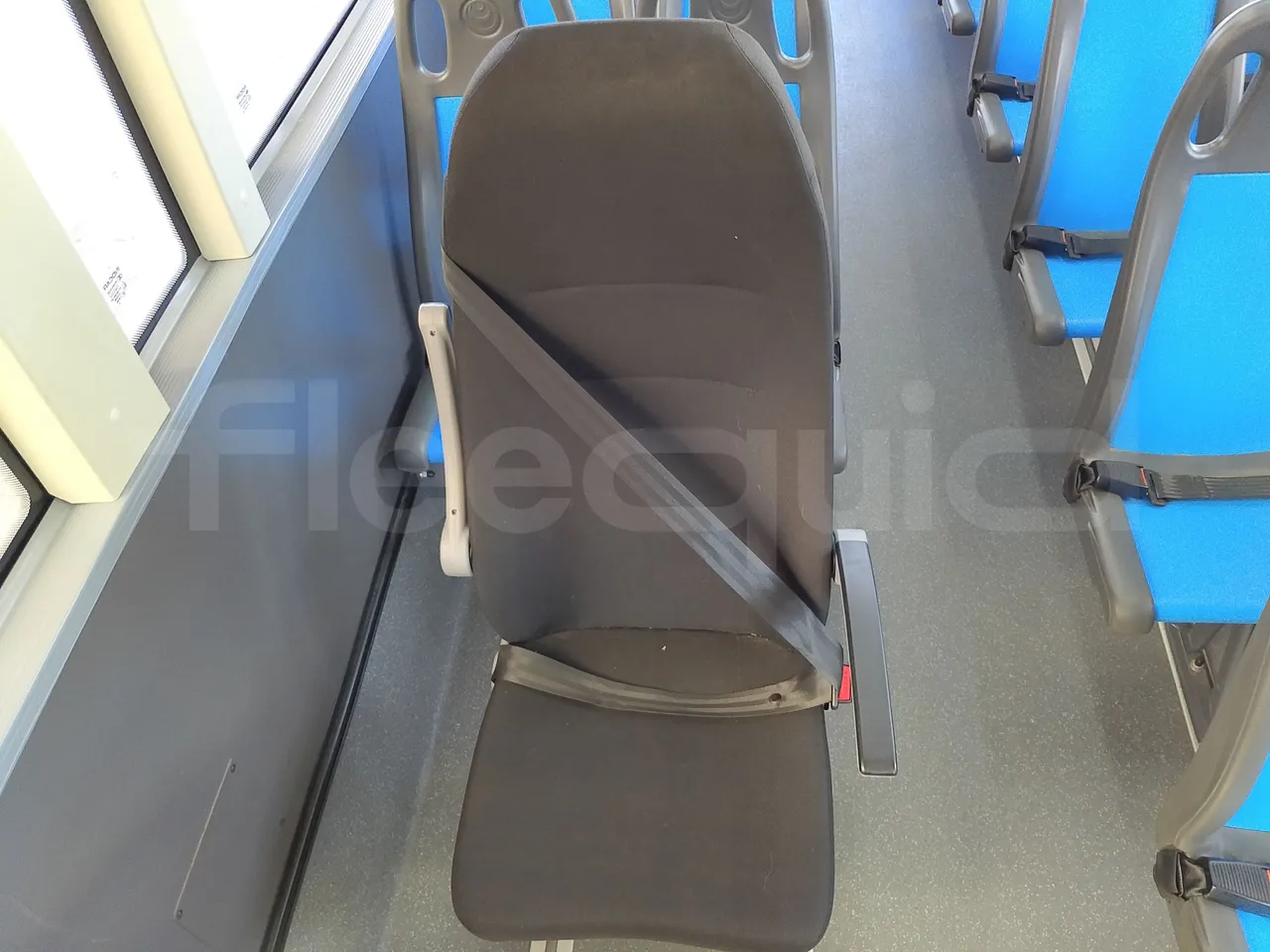 Iveco Indcar WGIVMY11 MOBI SCUOLABUS - EUR6 - 100Kw - 8,592m - hostess seat photo