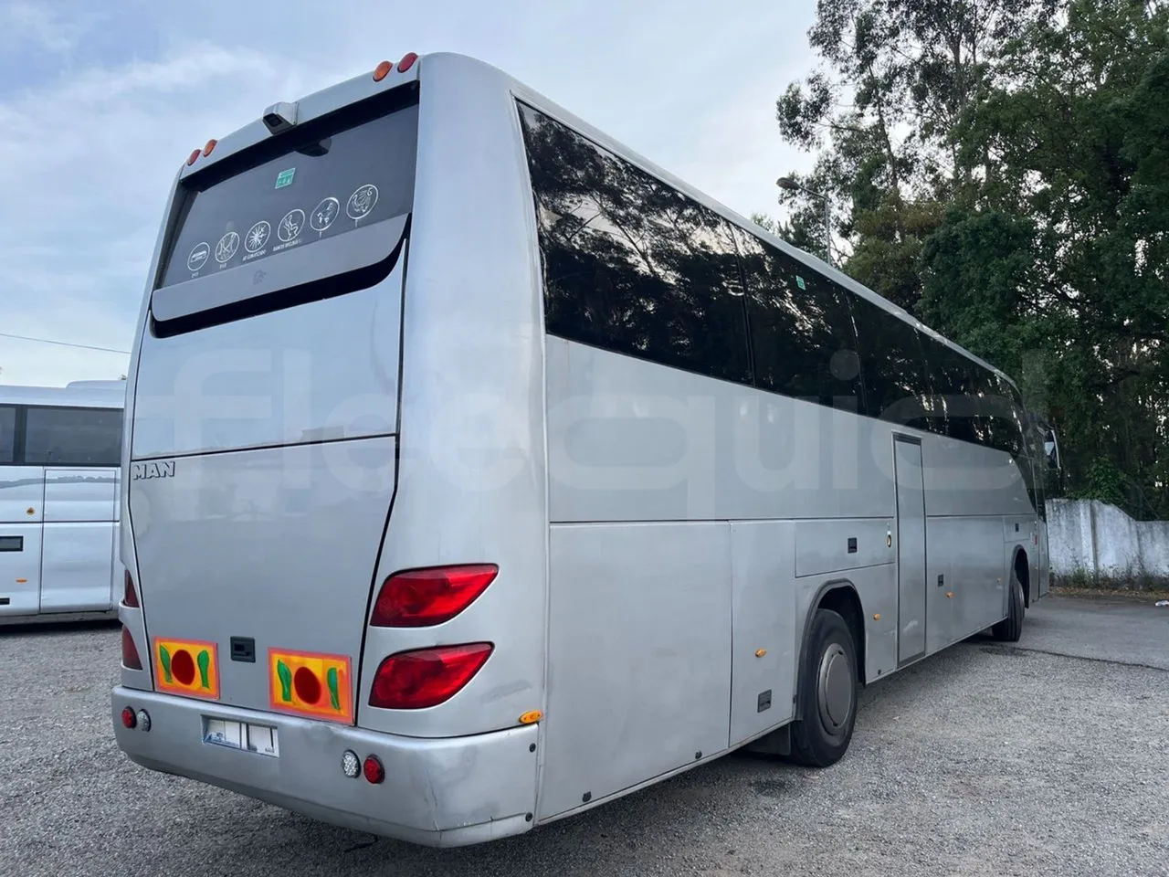 Man 18.400 HOCL 18.400 HOCL-E4-ERA(R33) - Euro4 - 294kW - 13mt - 3/4 right rear doors closed
