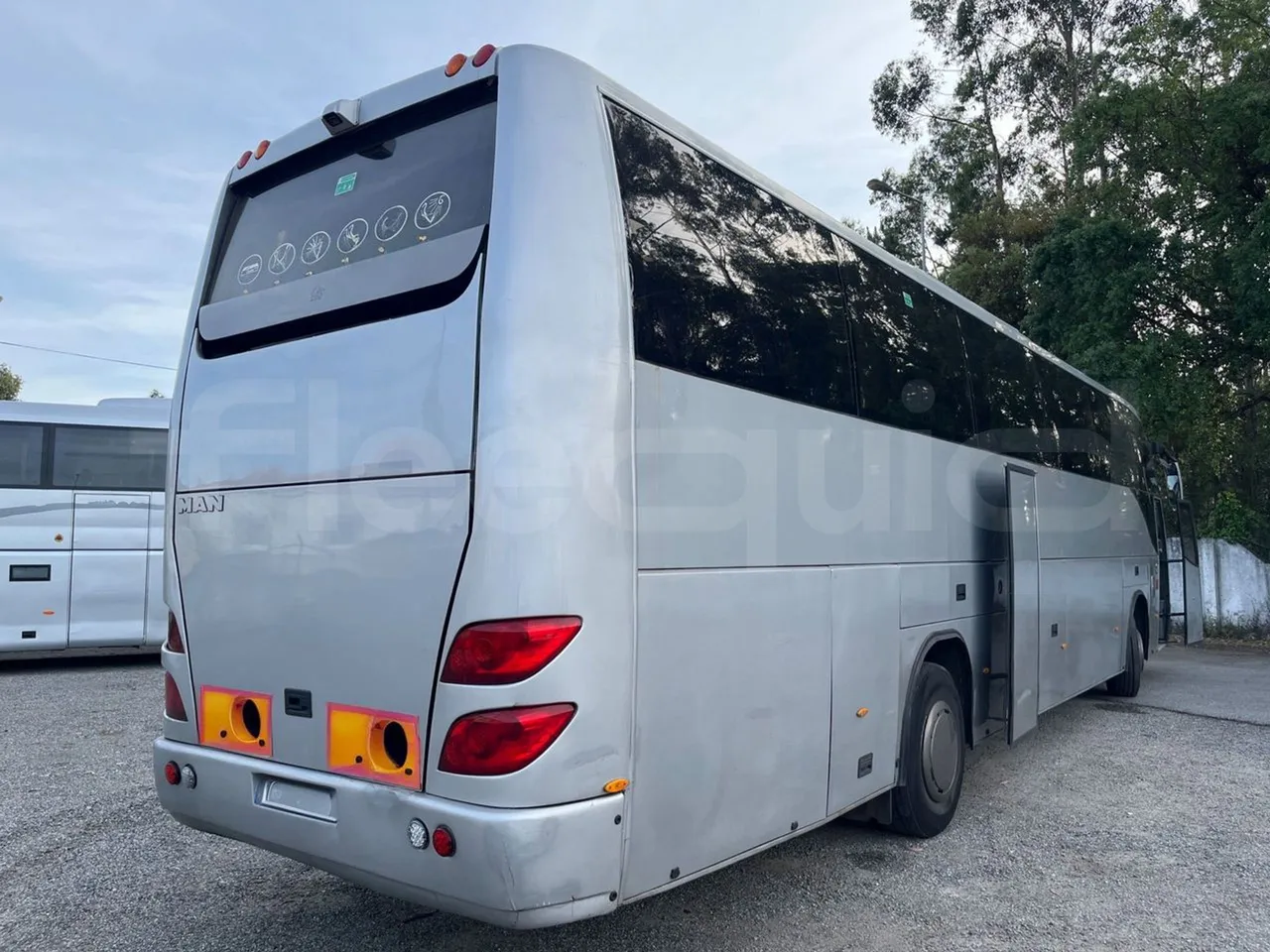 Man 18.400 HOCL 18.400 HOCL-E4-ERA(R33) - Euro4 - 294kW - 13mt - 3/4 right rear doors open