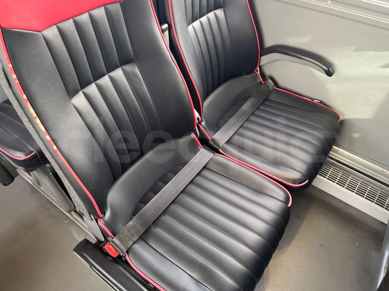 Man 18.400 HOCL 18.400 HOCL-E4-ERA(R33) - Euro4 - 294kW - 13mt - central seat safety belt