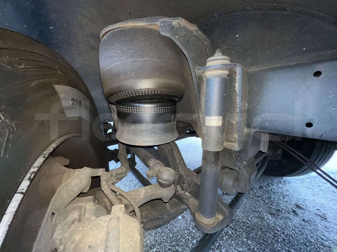 Man 18.400 HOCL 18.400 HOCL-E4-ERA(R33) - Euro4 - 294kW - 13mt - front shock absorbers left