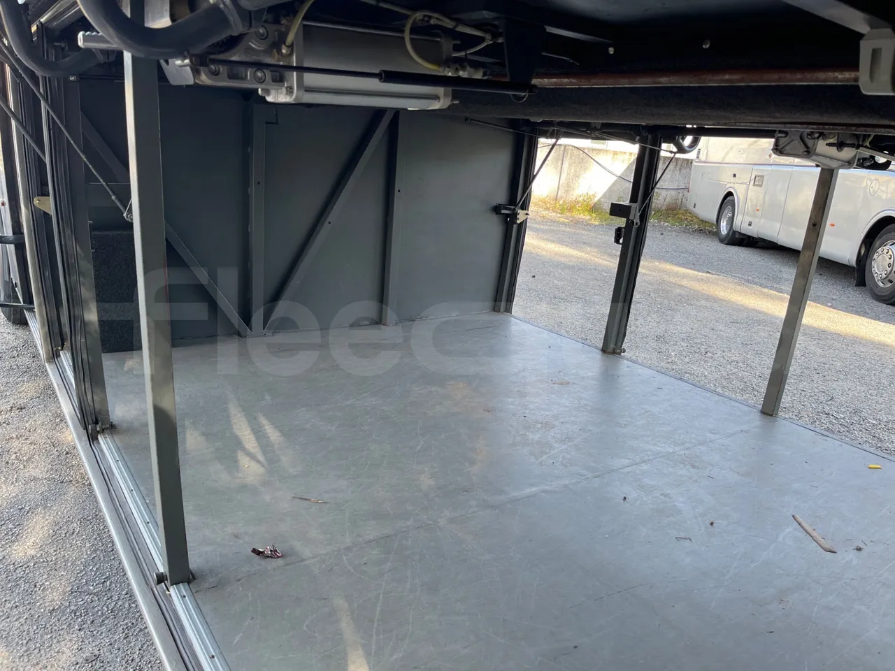 Man 18.400 HOCL 18.400 HOCL-E4-ERA(R33) - Euro4 - 294kW - 13mt - internal frame rust check