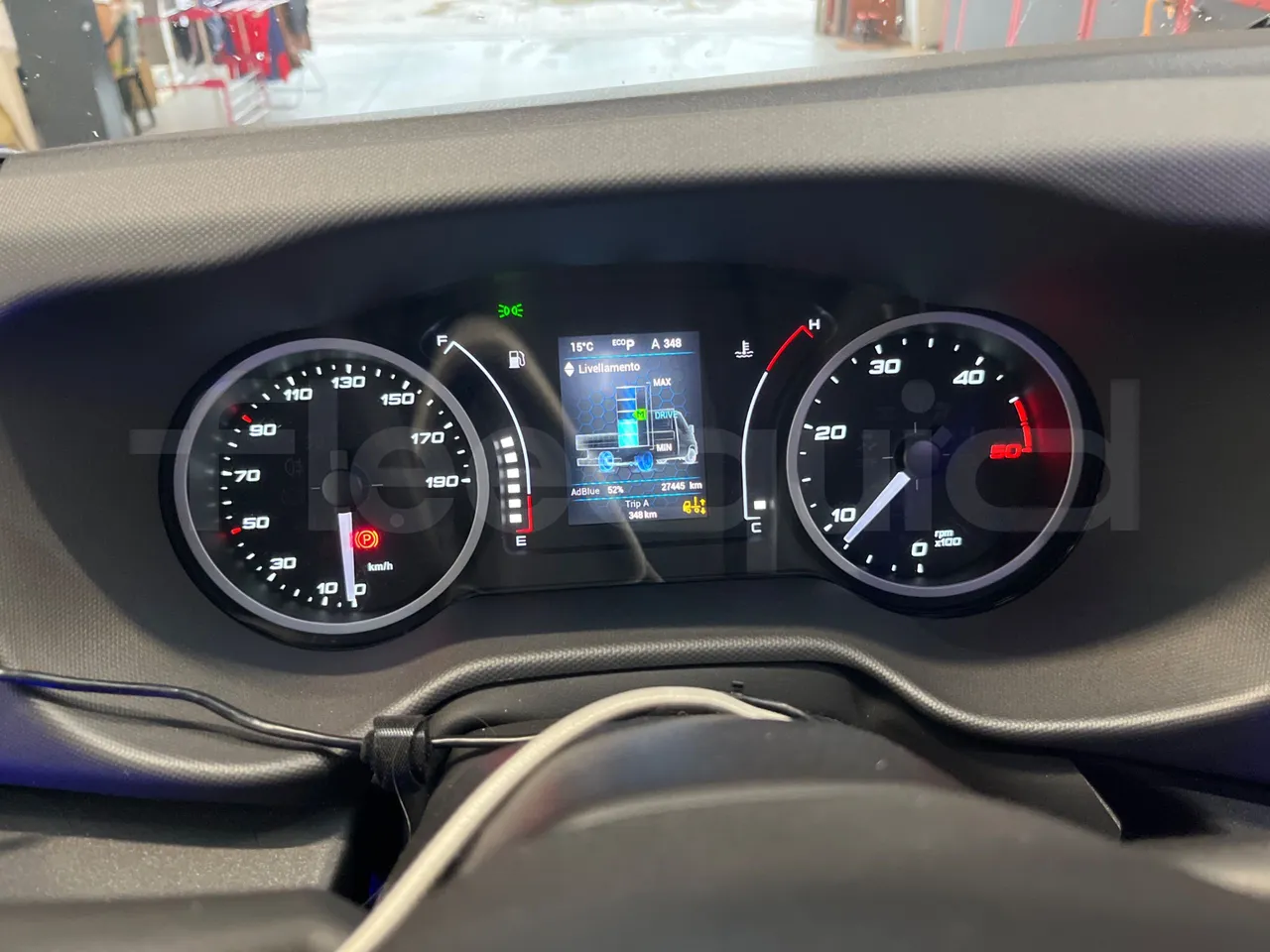 Iveco Daily 70C21/ Euro 6 - 152 Kw - 8.5 Mt - dashboard lights on