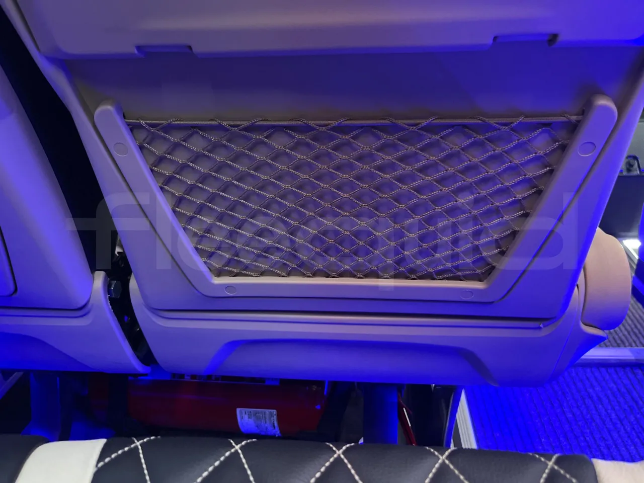 Iveco Daily 70C21/ Euro 6 - 152 Kw - 8.5 Mt - table detail photo