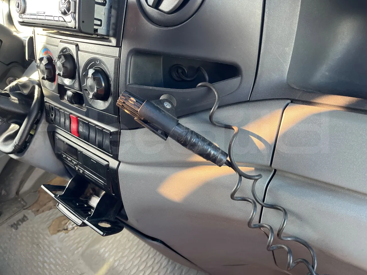 Iveco Daily C50 - EUR5 - 130kW - 7.240m - driver microphone accessories photo