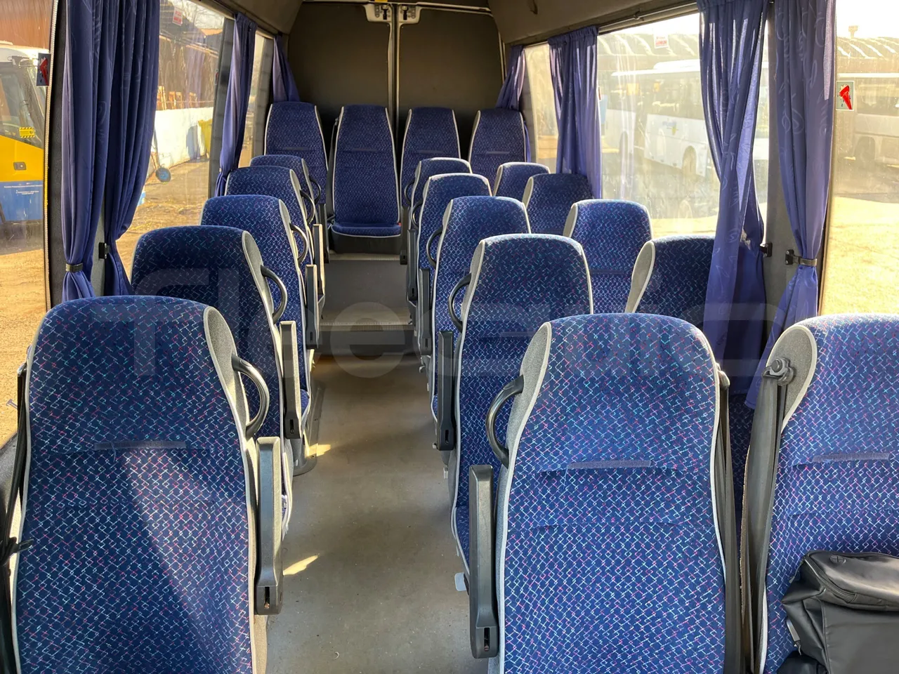 Iveco Daily C50 - EUR5 - 130kW - 7.240m - interior reverse seats driver height