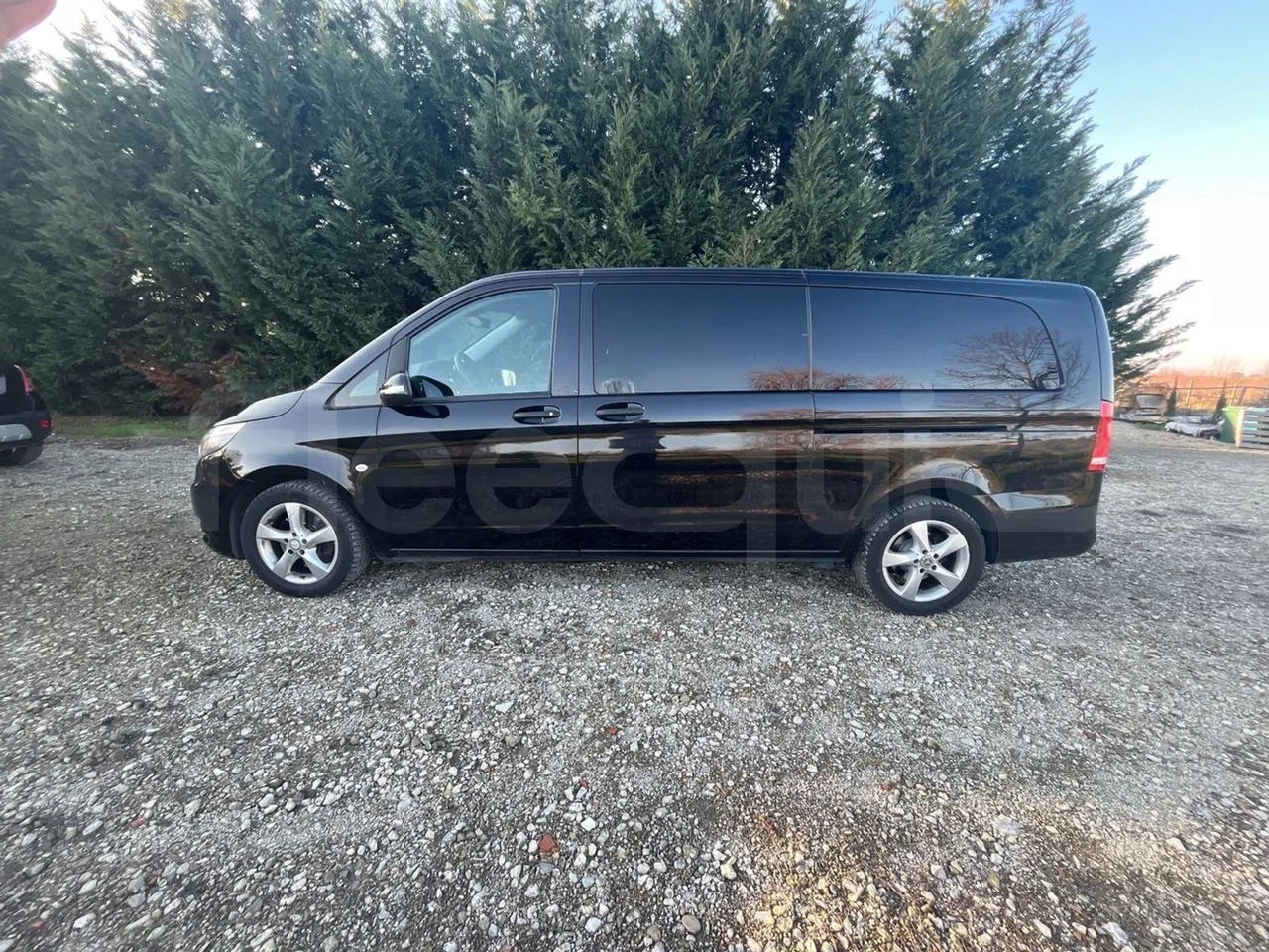 Mercedes-Benz Vito - 3/4 left rear side