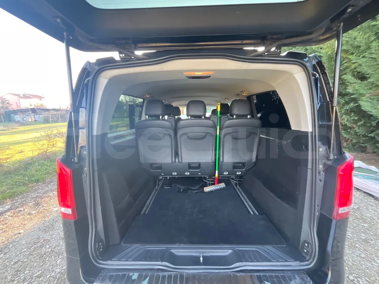 Mercedes-Benz Vito - rear hatch open