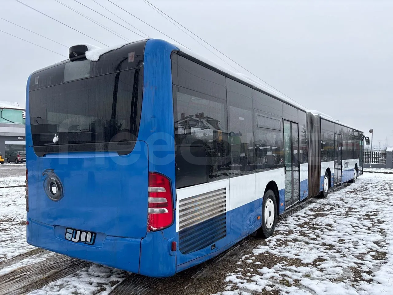 Mercedes-Benz O 530 G-EURO4 - 220kW-17.940M - 3/4 right rear doors closed