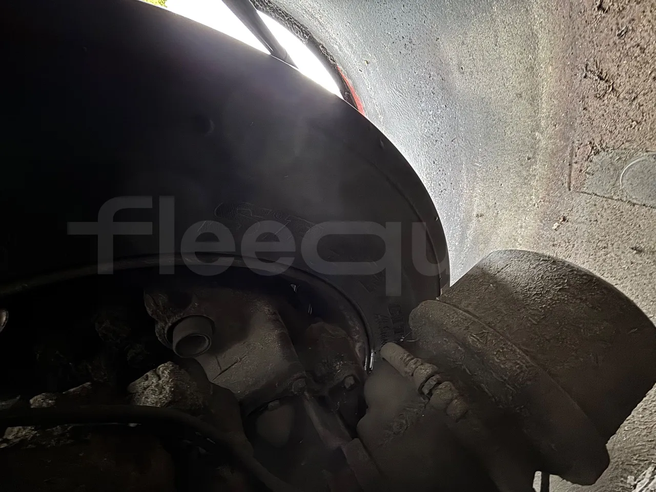 Mercedes-Benz O 530 G-EURO4 - 220kW-17.940M - axle 2 caliper brakes right