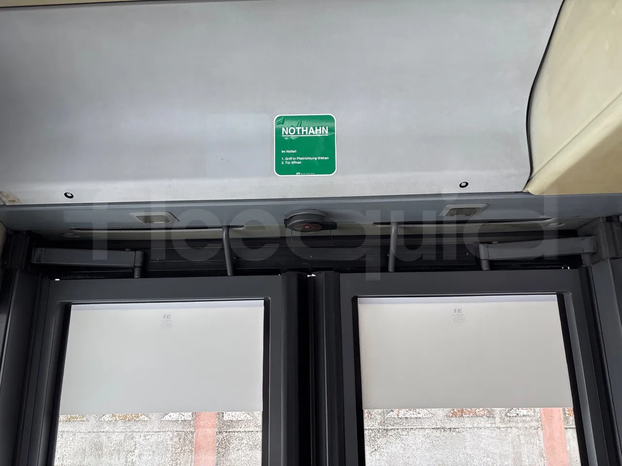 Mercedes-Benz O 530 G-EURO4 - 220kW-17.940M - door mechanism photo