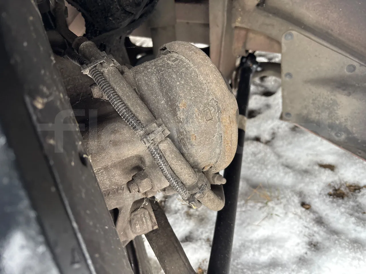 Mercedes-Benz O 530 G-EURO4 - 220kW-17.940M - front brake calipers right