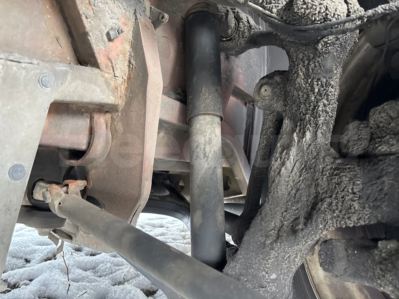 Mercedes-Benz O 530 G-EURO4 - 220kW-17.940M - front shock absorbers left