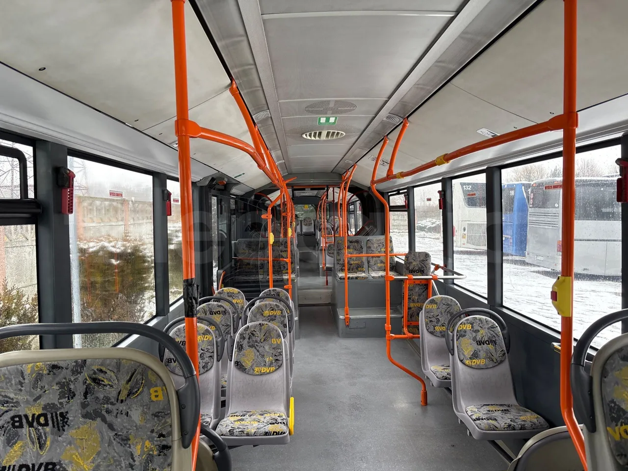 Mercedes-Benz O 530 G-EURO4 - 220kW-17.940M - interior reverse seats driver height