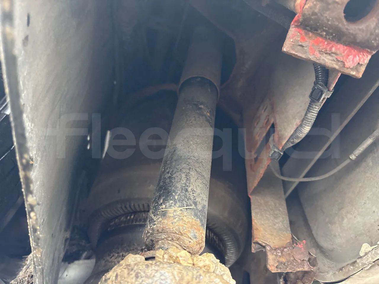 Mercedes-Benz O 530 G-EURO4 - 220kW-17.940M - axel 3 shock absorbers 2 left