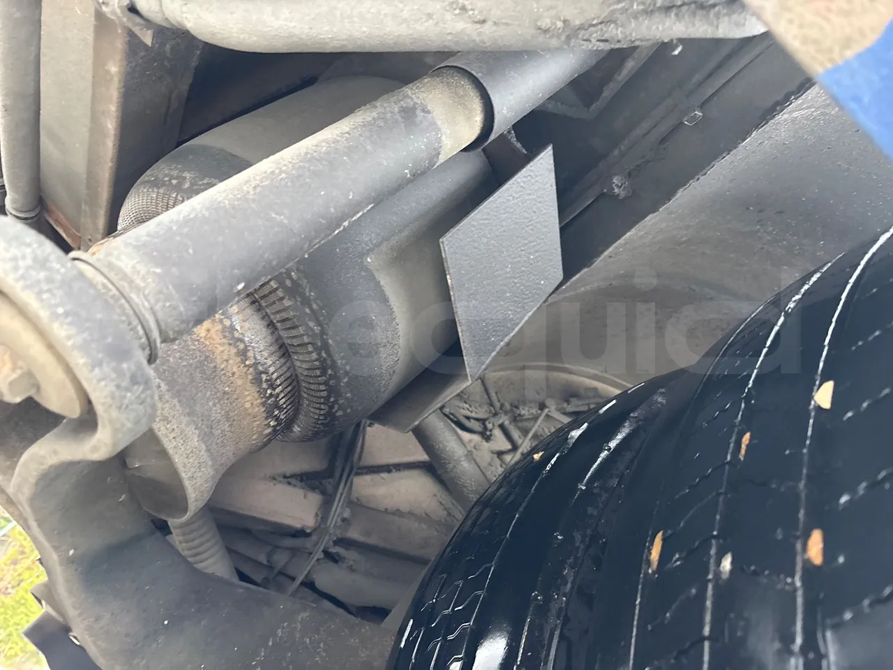 Mercedes-Benz O 530 G-EURO4 - 220kW-17.940M - axle 2 shock absorbers 1 left