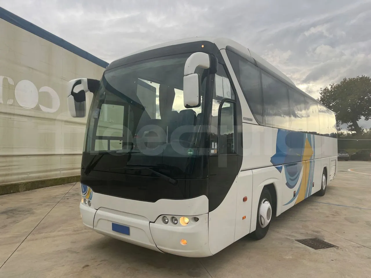 Neoplan Tourliner N2216 SHD - Euro4 - 324kW - 12mt - 3/4 front left