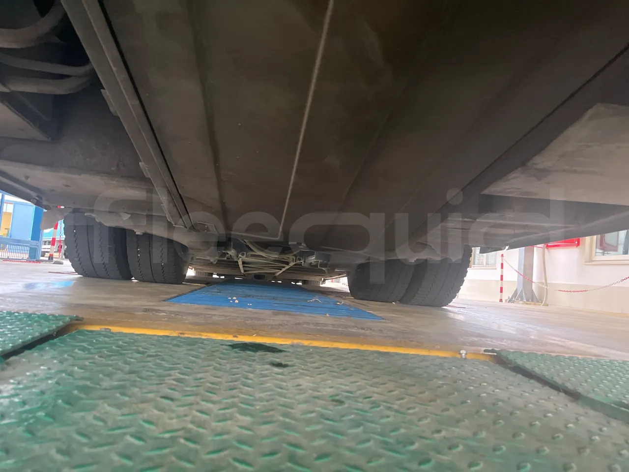 Neoplan Tourliner N2216 SHD - Euro4 - 324kW - 12mt - bellows turntable (18m)