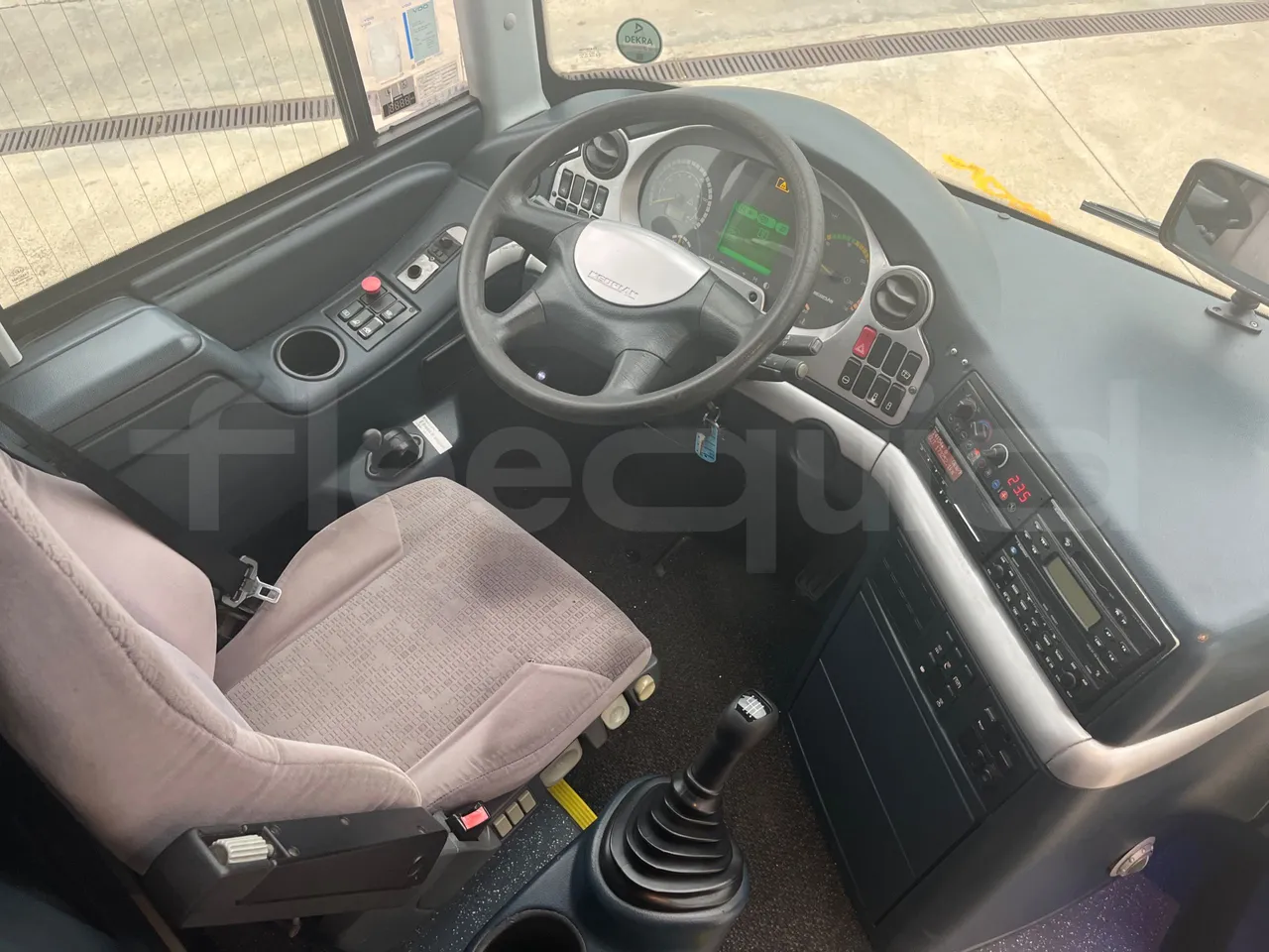 Neoplan Tourliner N2216 SHD - Euro4 - 324kW - 12mt - buttons panels on