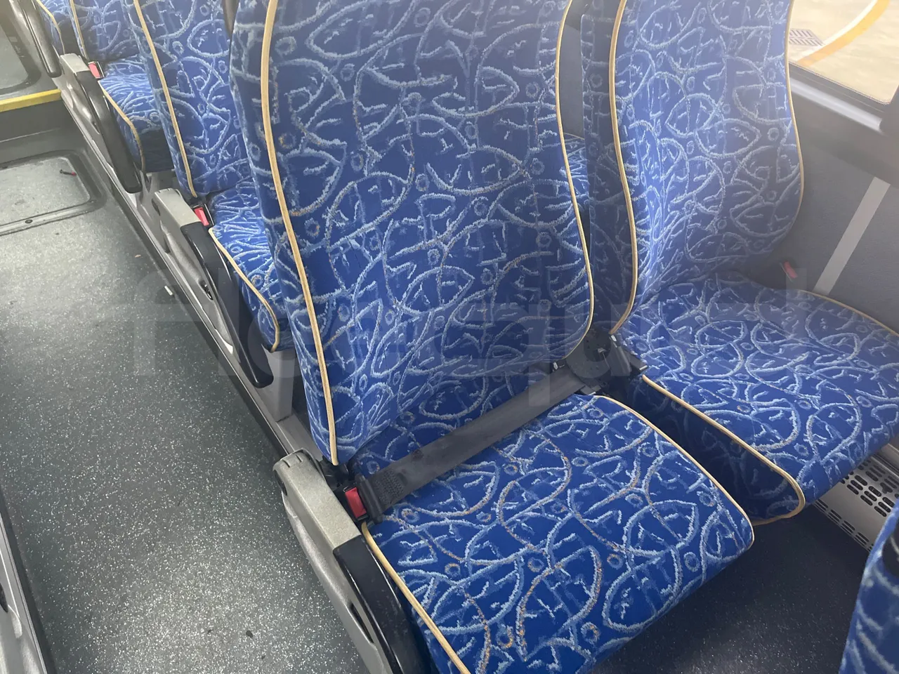 Neoplan Tourliner N2216 SHD - Euro4 - 324kW - 12mt - central seat safety belt