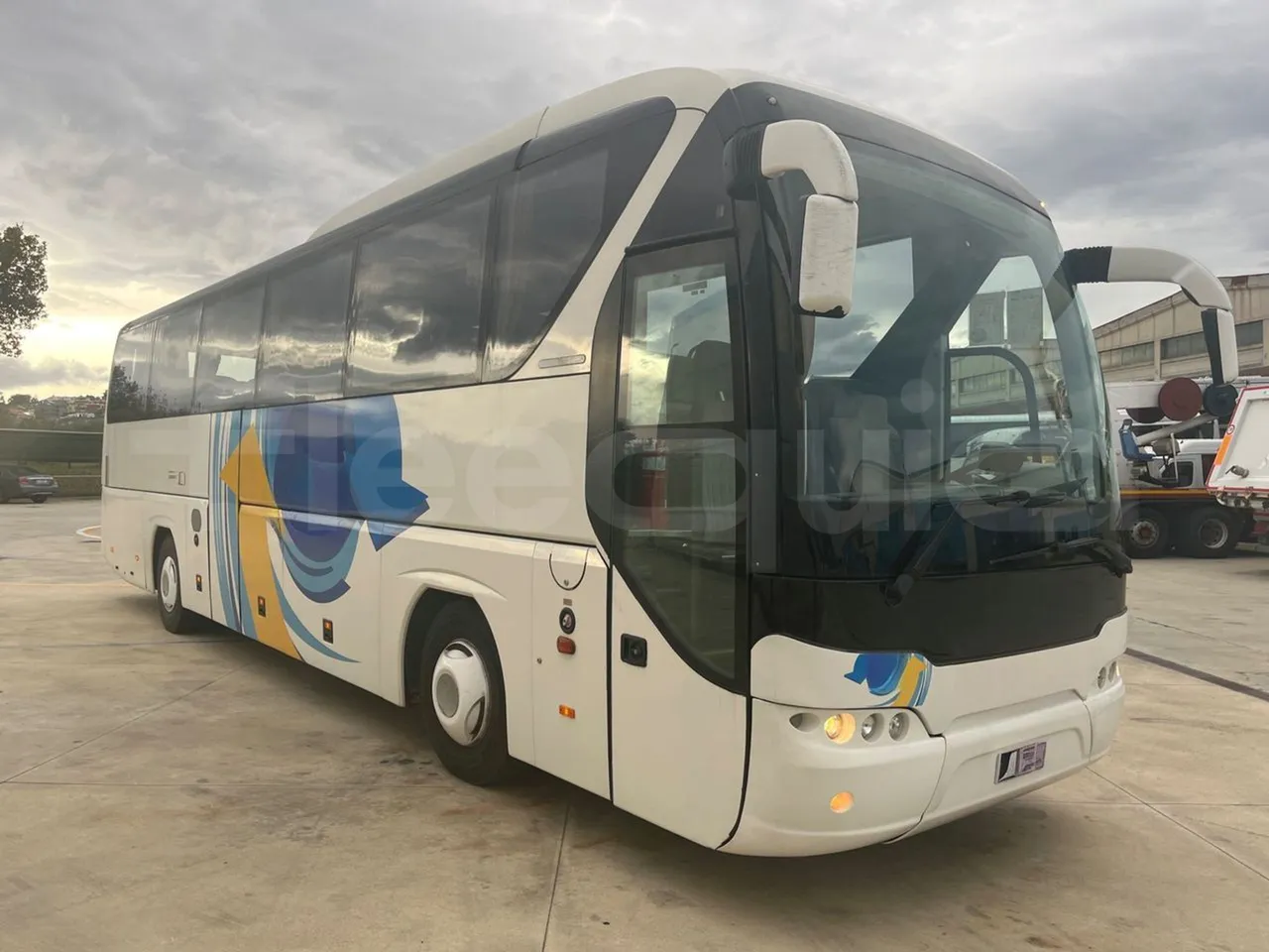 Neoplan Tourliner N2216 SHD - Euro4 - 324kW - 12mt - Base cover photo