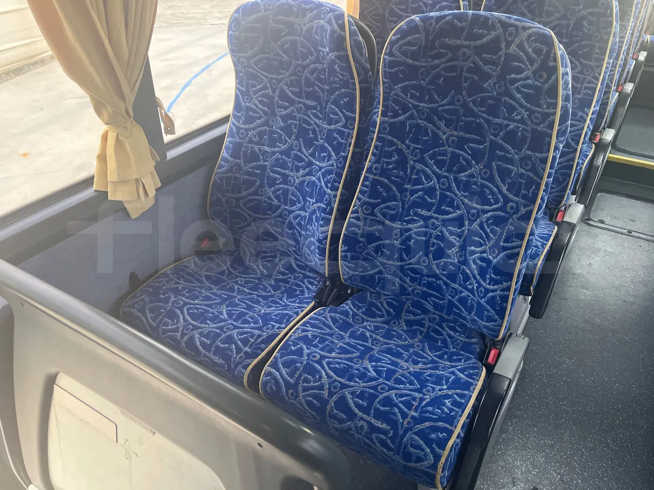 Neoplan Tourliner N2216 SHD - Euro4 - 324kW - 12mt - single seat detail