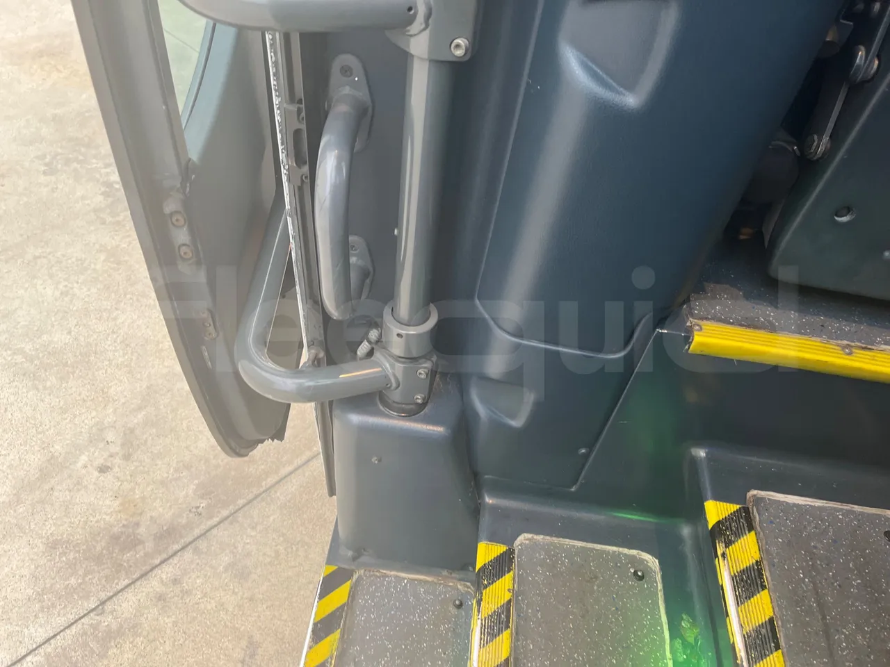 Neoplan Tourliner N2216 SHD - Euro4 - 324kW - 12mt - door mechanism photo