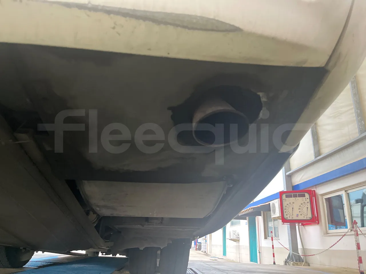 Neoplan Tourliner N2216 SHD - Euro4 - 324kW - 12mt - exhaust photo