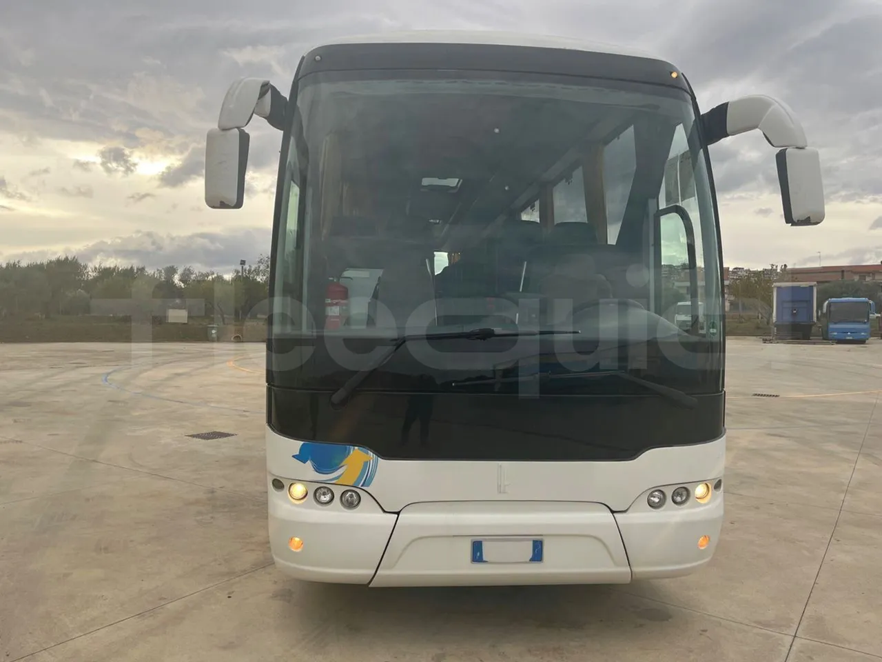 Neoplan Tourliner N2216 SHD - Euro4 - 324kW - 12mt - front photo