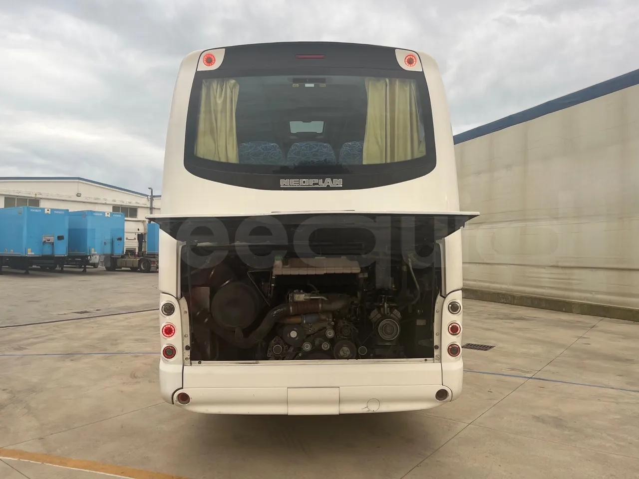 Neoplan Tourliner N2216 SHD - Euro4 - 324kW - 12mt - rear hatch open