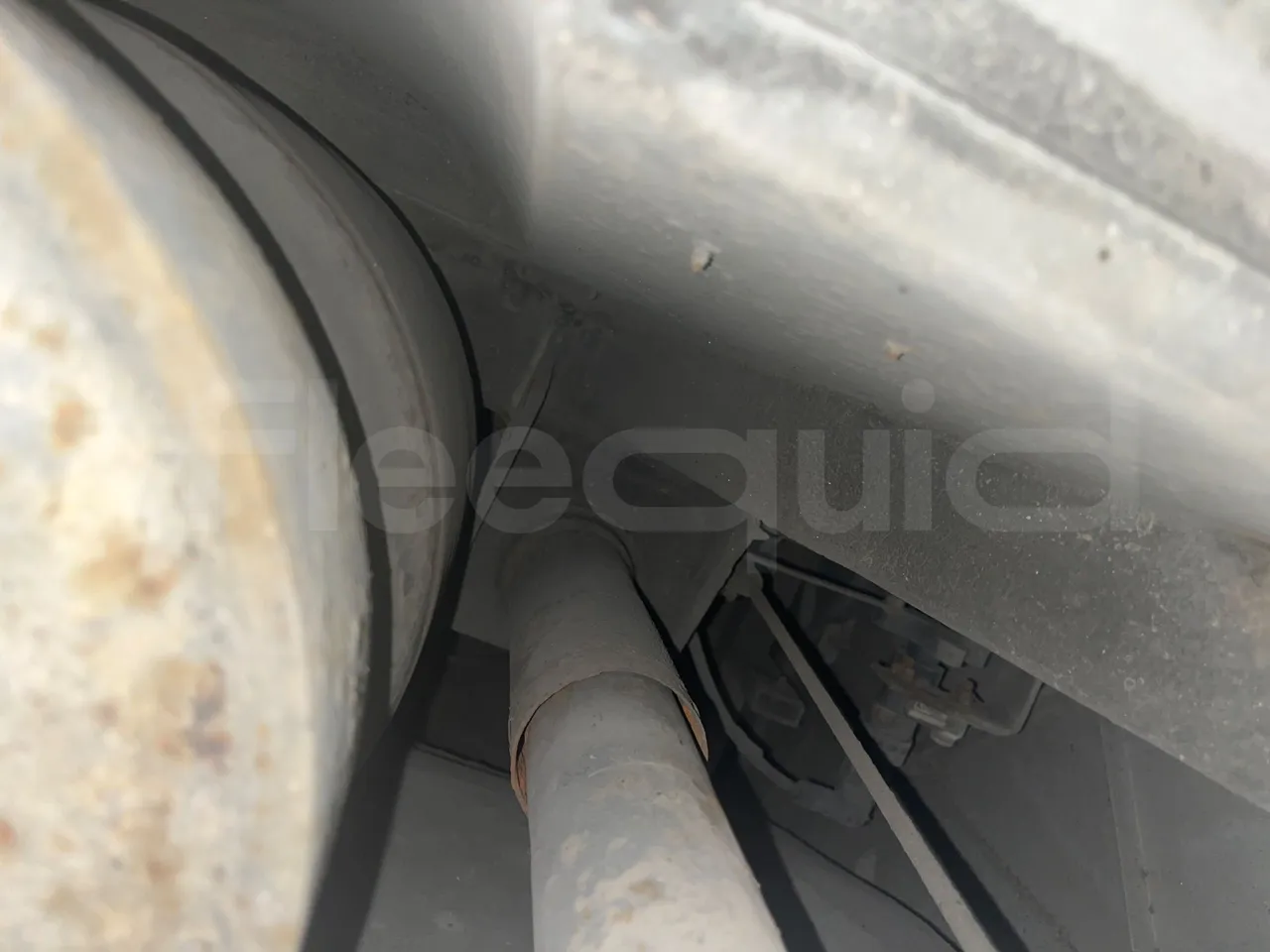 Neoplan Tourliner N2216 SHD - Euro4 - 324kW - 12mt - axle 2 shock absorbers 1 right