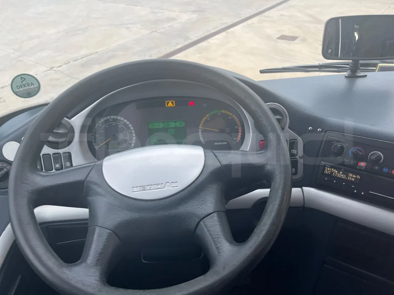 Neoplan Tourliner N2216 SHD - Euro4 - 324kW - 12mt - steering wheel photo