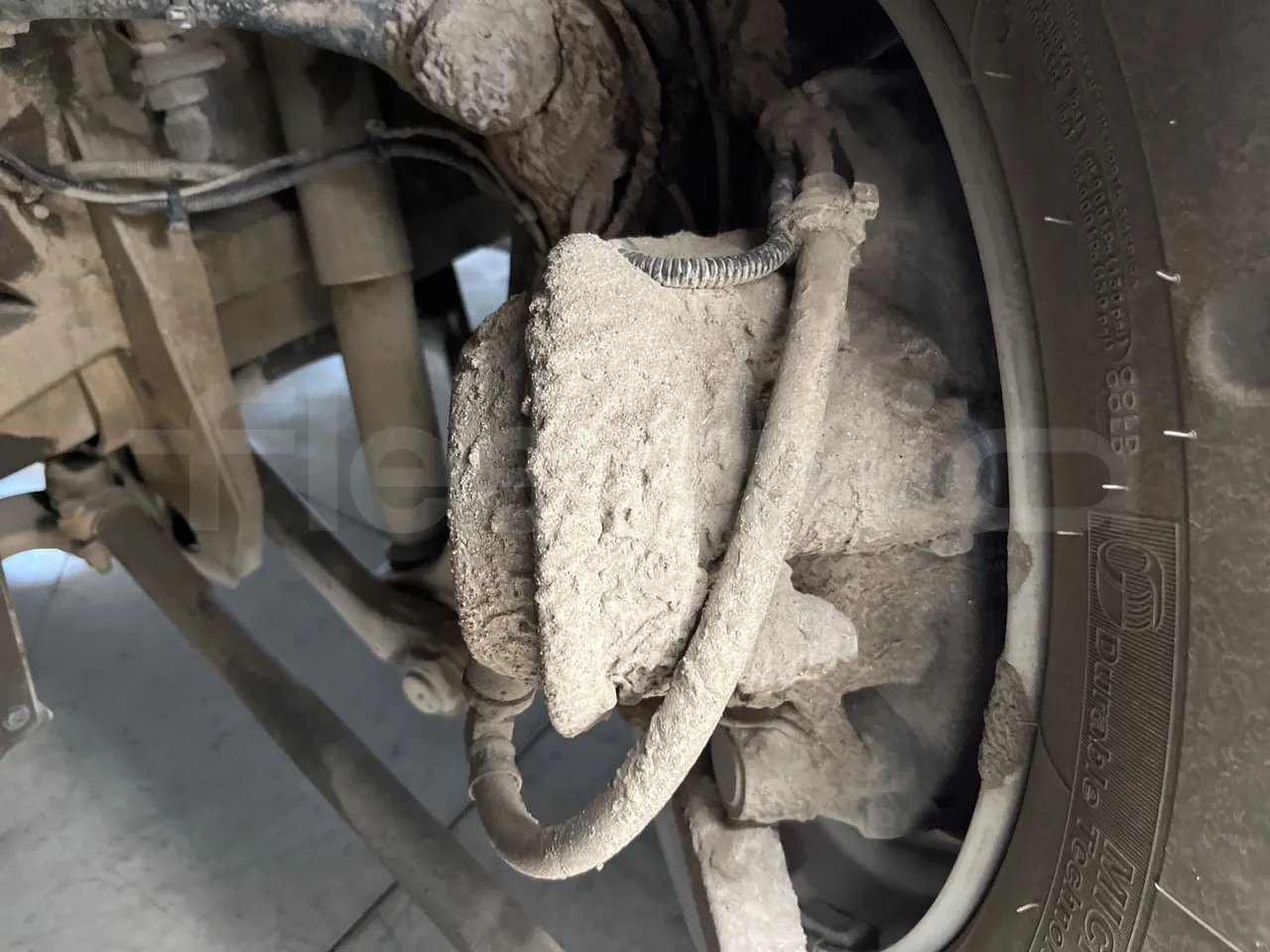 Mercedes-Benz Citaro Evobus MB0530/ Euro 5 - 210 Kw - 10,503 Mt - front brake calipers left