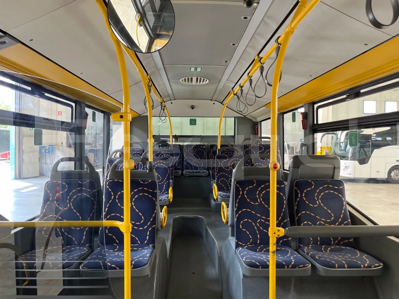 Mercedes-Benz Citaro Evobus MB0530/ Euro 5 - 210 Kw - 10,503 Mt - reverse view middle aisle