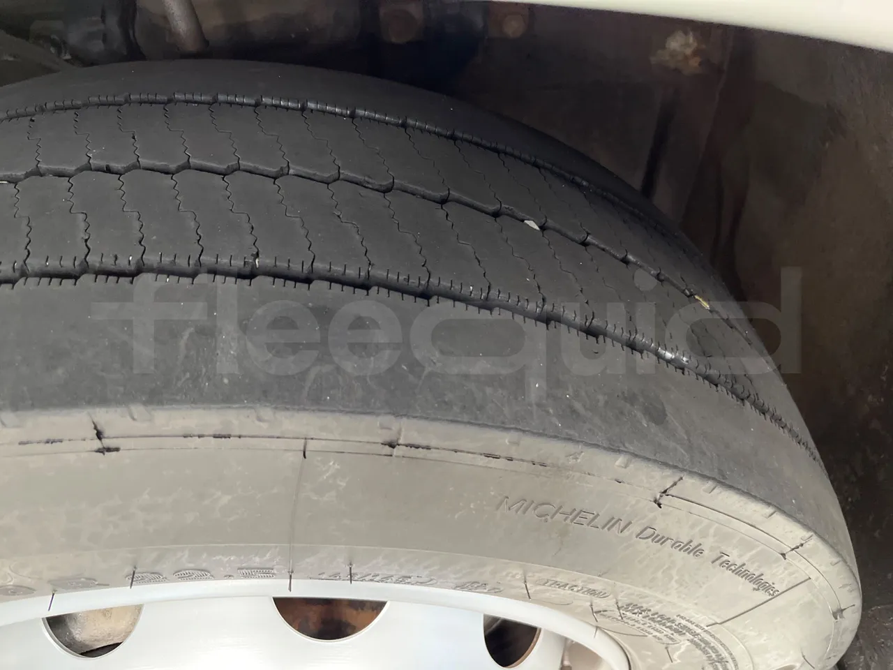 Mercedes-Benz Citaro Evobus MB0530/ Euro 5 - 210 Kw - 10,503 Mt - tread condition front tires left