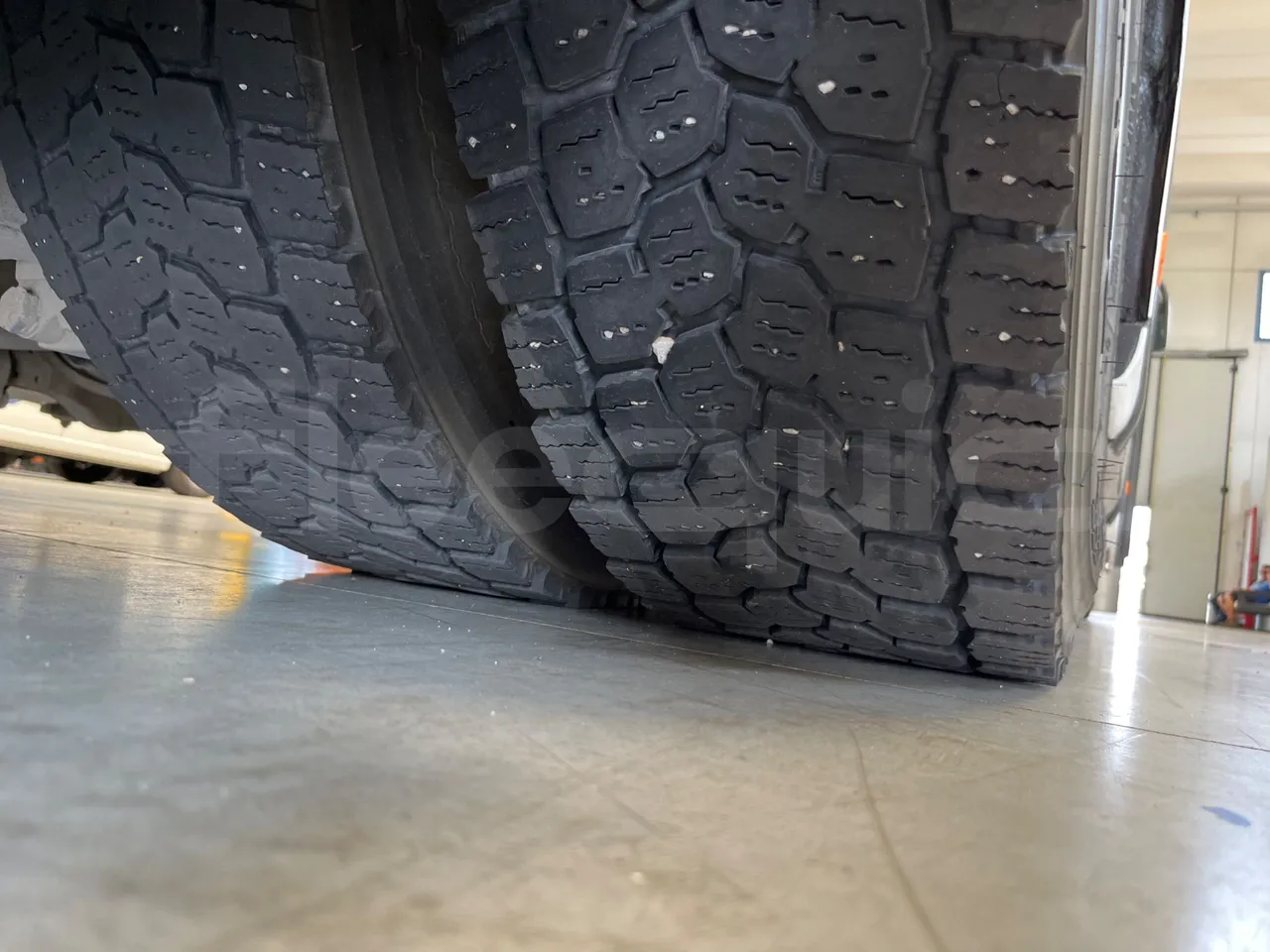 Mercedes-Benz Citaro Evobus MB0530/ Euro 5 - 210 Kw - 10,503 Mt - tread condition second axle tires right