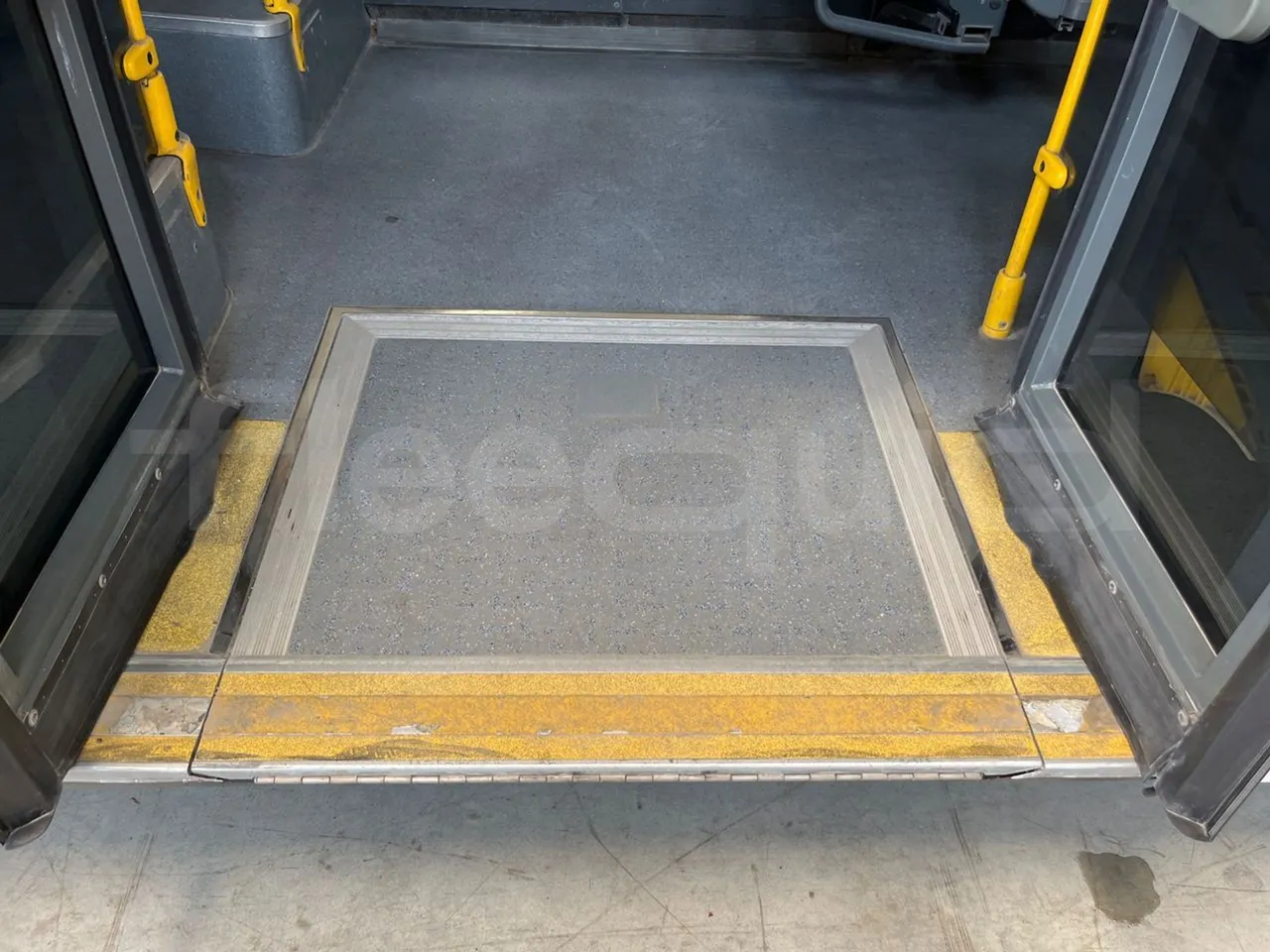 Mercedes-Benz Citaro Evobus MB0530/ Euro 5 - 210 Kw - 10,503 Mt - platform open photo