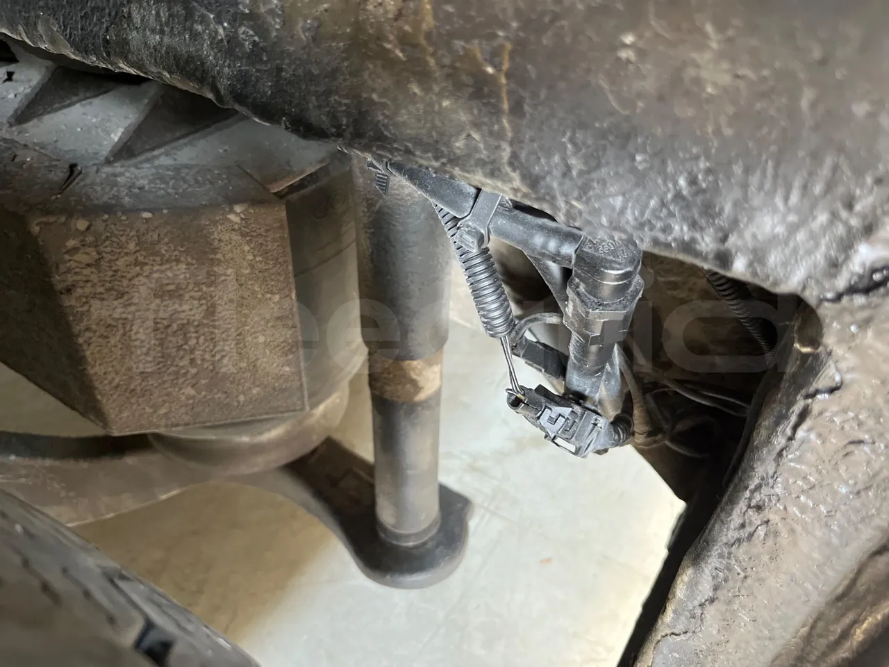 Mercedes-Benz Citaro Evobus MB0530/ Euro 5 - 210 Kw - 10,503 Mt - axle 2 shock absorbers 1 right