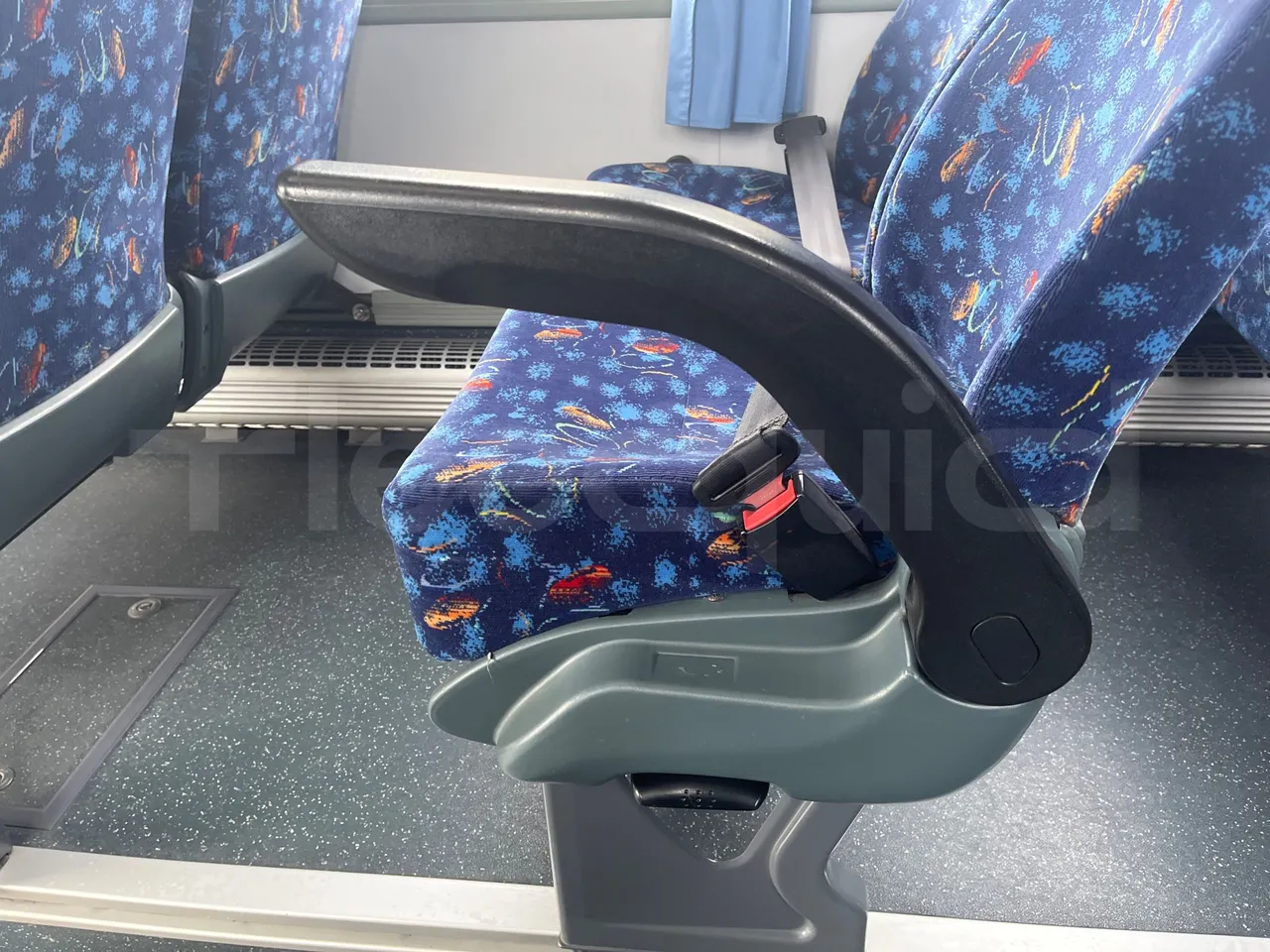 Temsa Safari RD RAT153 - EUR5 - 266kW - 12.200m - armrest detail photo