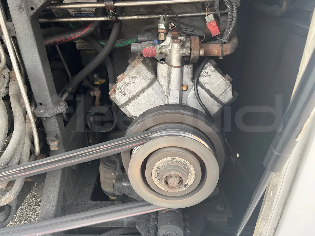 Temsa Safari RD RAT153 - EUR5 - 266kW - 12.200m - air conditioning compressor