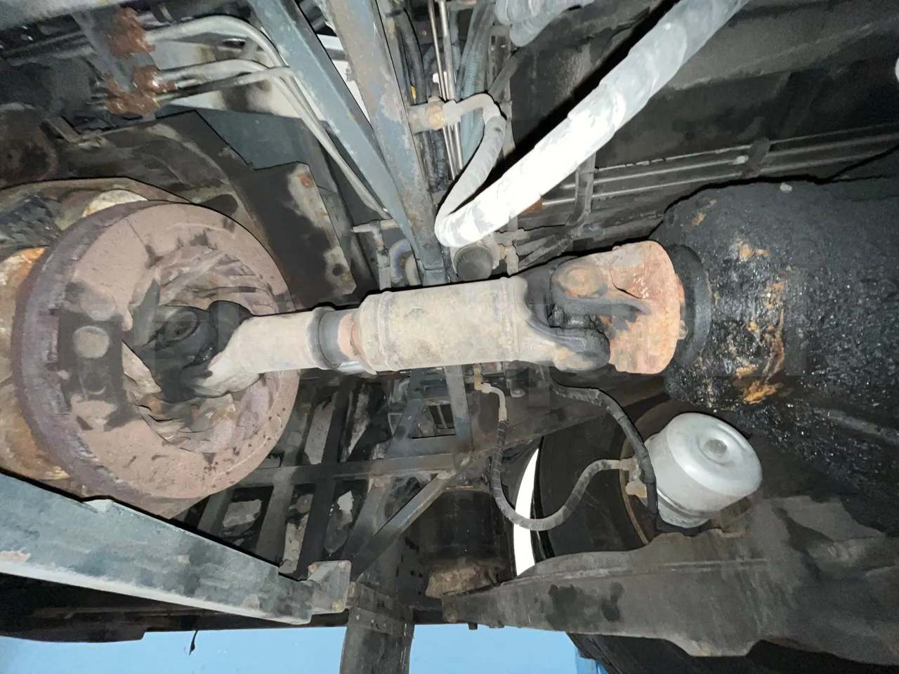 Temsa Safari RD RAT153 - EUR5 - 266kW - 12.200m - driveshaft photo