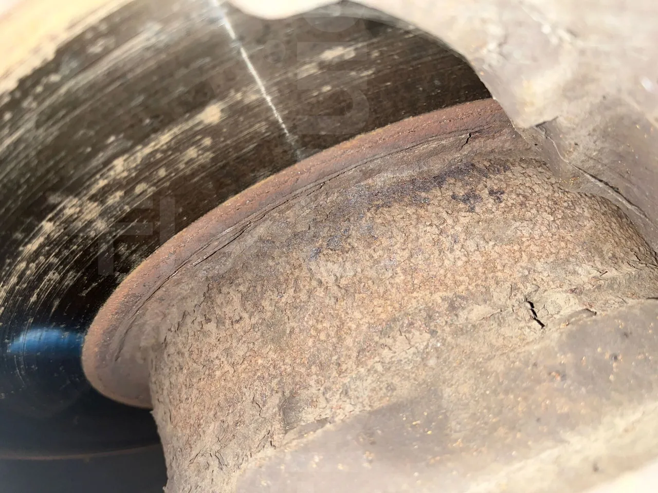 Temsa Safari RD RAT153 - EUR5 - 266kW - 12.200m - front discs right